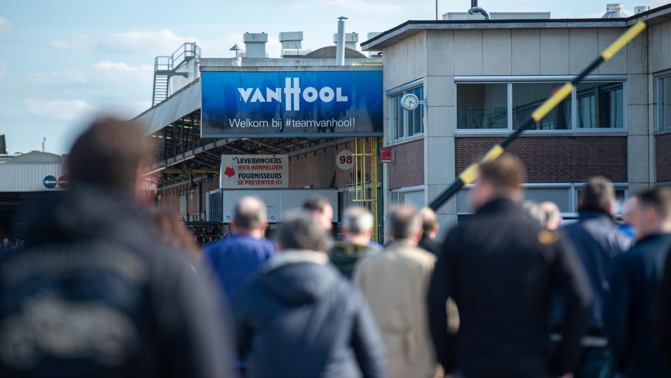 <p>Van Hool steuert auf Konkurs zu- Gewerkschaften sind enttäuscht</p>
