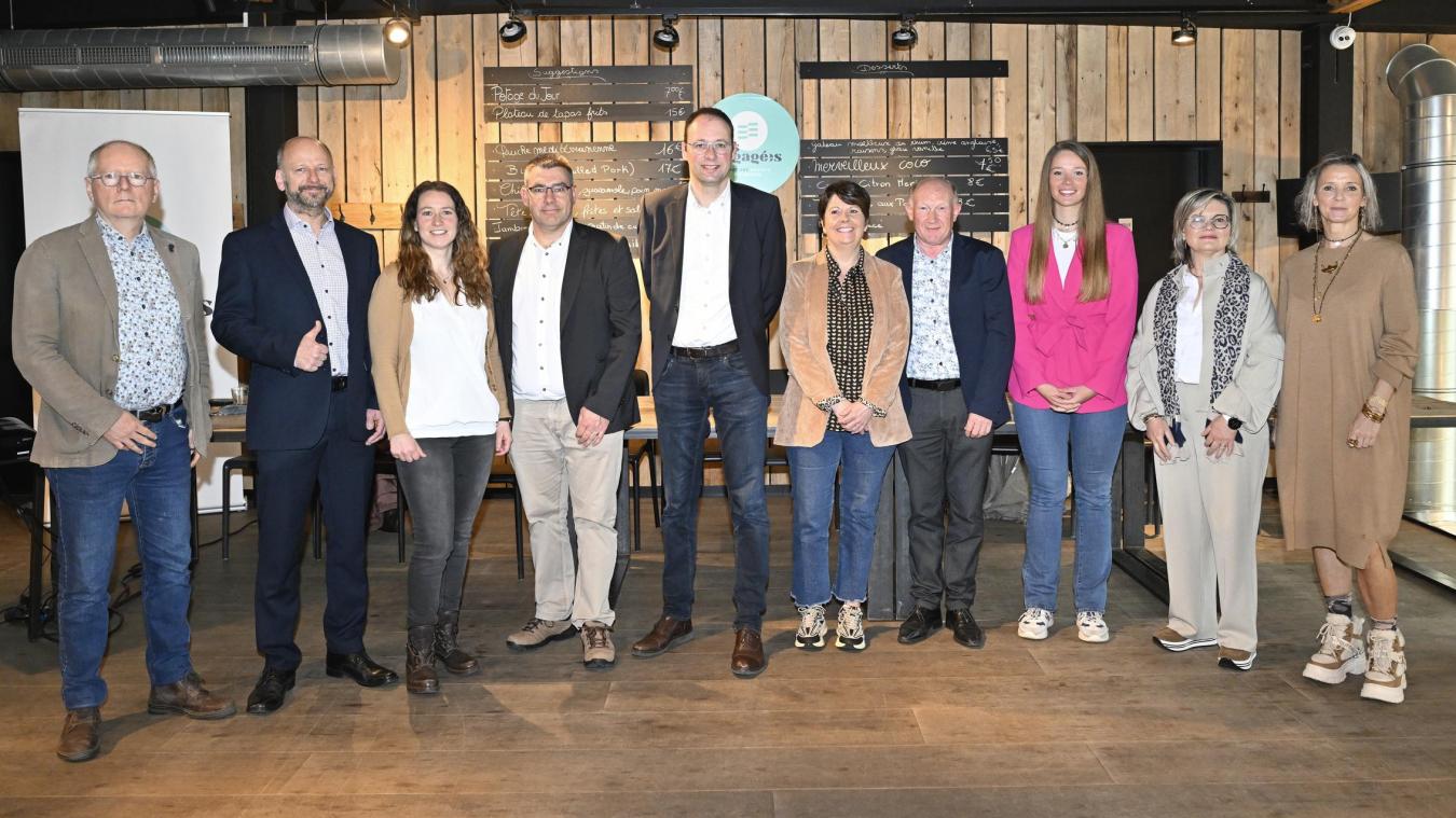 <p>Die Kandidaten von Les Engagés für die Regionalwahlen im Bezirk Verviers am Samstagmorgen in der Brauerei Peak in Sourbrodt</p>