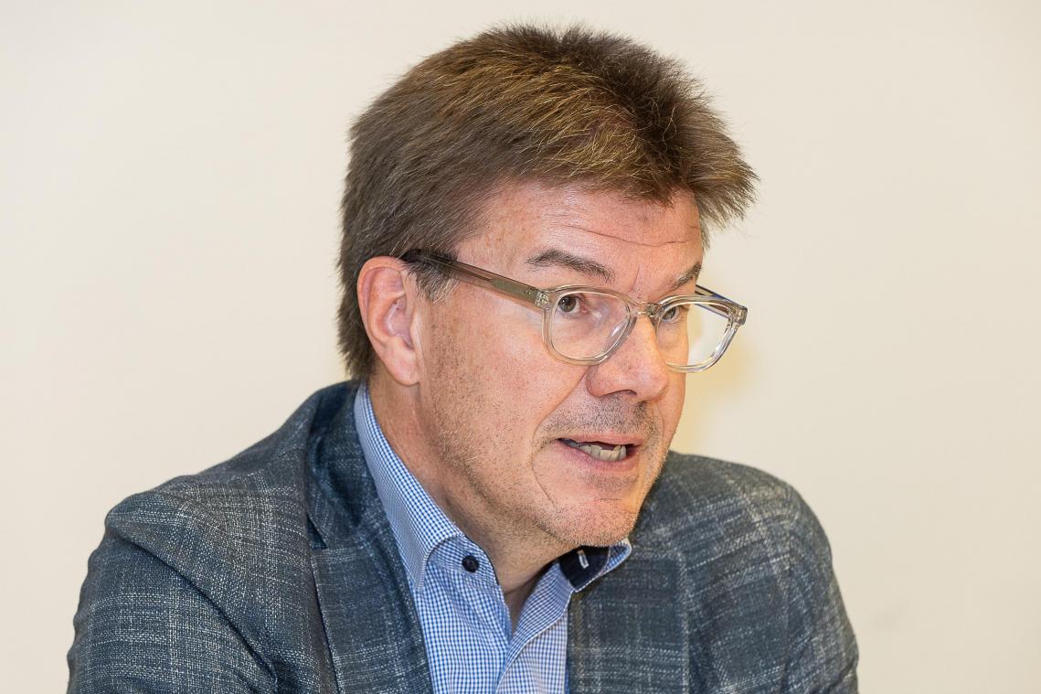 <p>Der Brüsseler Finanzminister Sven Gatz fordert weitreichende Sparmaßnahmen.</p>