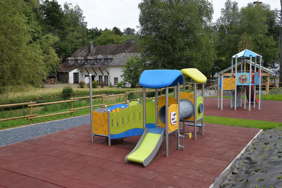 <p>Dorfgemeinschaft freut sich über neuen Spielplatz in Galhausen</p>
