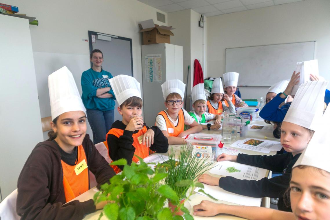 <p>Die Teilnehmer absolvieren verschiedene technische Workshops.</p>