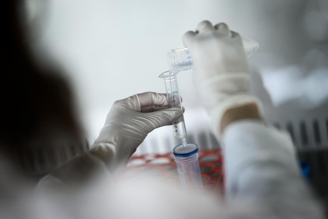 <p>Die Krebsforschung weist bereits seit Jahren bedeutende Fortschritte auf. Manche Krebsarten sind heute fast komplett heilbar.</p>