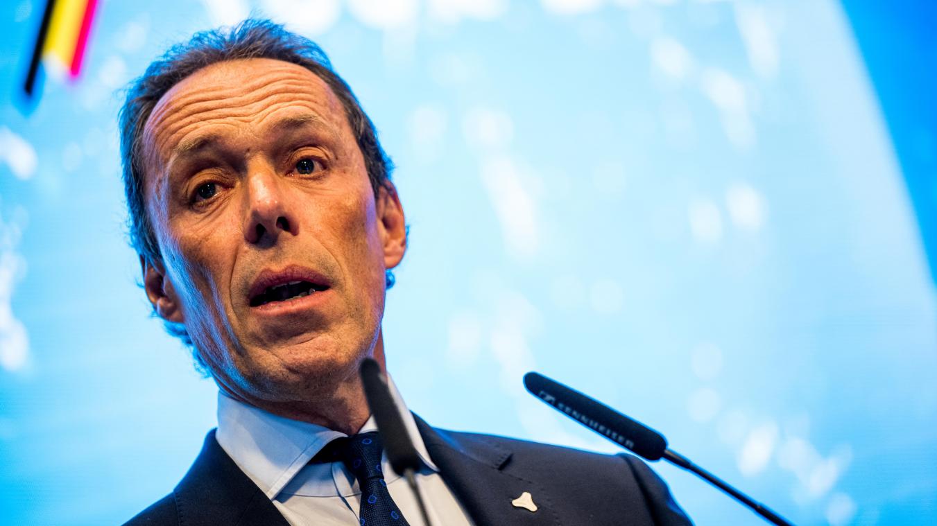 <p>Jacques Vandermeiren war 2016 vom Unternehmen Elia zum Hafenbetrieb Antwerpen gewechselt. Seit zwei Jahren steht er an der Spitze des Fusionsunternehmens Port of Antwerp Bruges.</p>