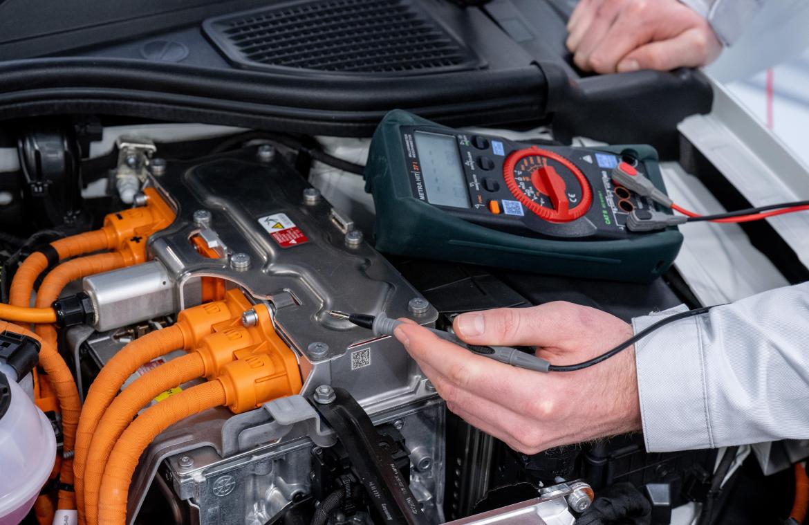 <p>Der Beruf des Kraftfahrzeugmechatronikers liegt unangefochten auf Platz eins der beliebtesten Ausbildungen.</p>