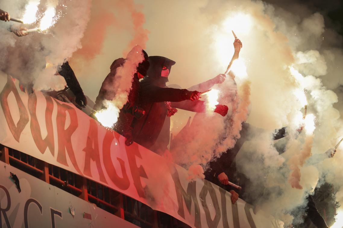 <p>Immer wieder kam es bei Spielen zu gefährlichen Szenen. Die Pro League fordert nun eine bessere Zusammenarbeit mit Polizei und Justiz.</p>
