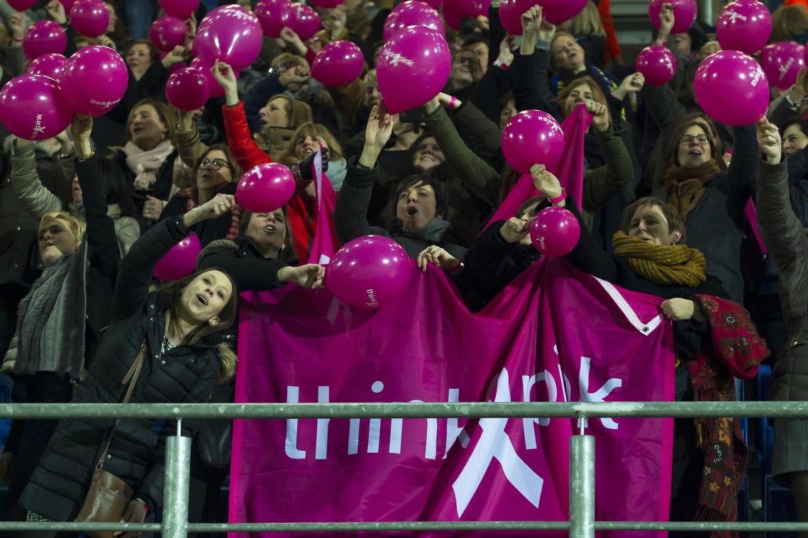 <p>Think Pink: Schleifen in vier Rosatönen erhältlich</p>