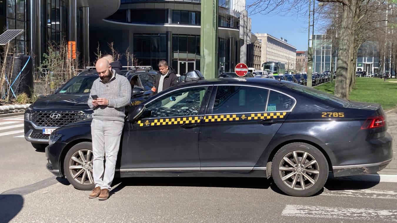 <p>Protest der Taxifahrer in Brüssel– Streit um Stellplätze spitzt sich zu</p>
