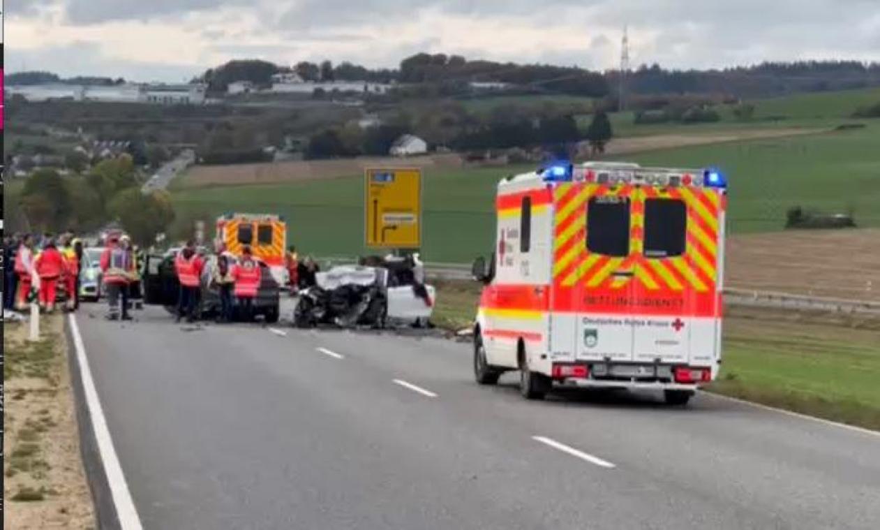 <p>Ein aus Richtung Prüm kommendes Fahrzeug war in den Gegenverkehr geraten.</p>