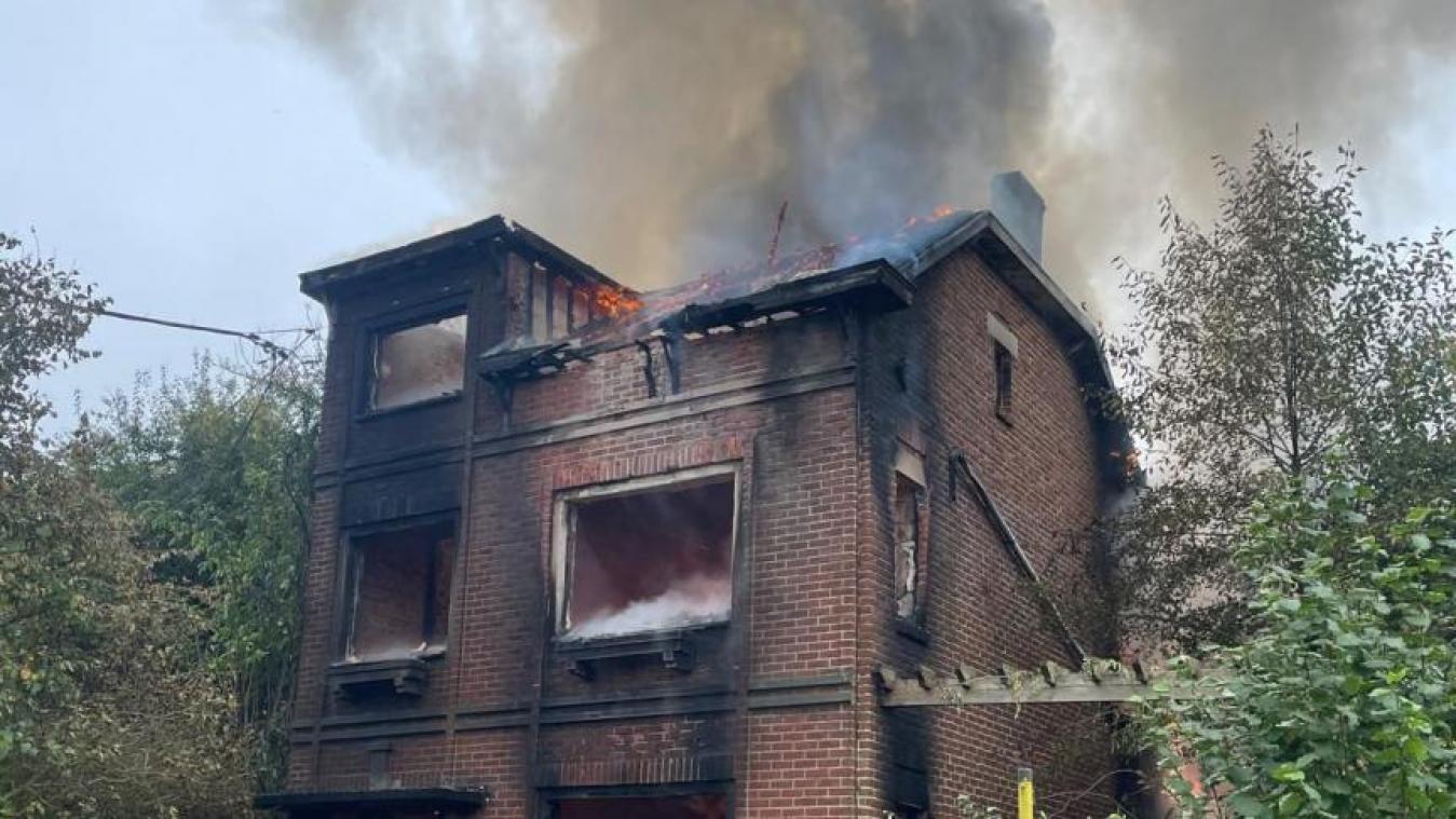 <p>Hausbrand in Dalhem – Eine Person leicht verletzt</p>
