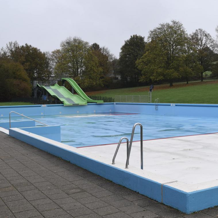 <p>Das endgültige Aus für das beliebte Gulpener Spaßbad Mosaqua ist gekommen.</p>