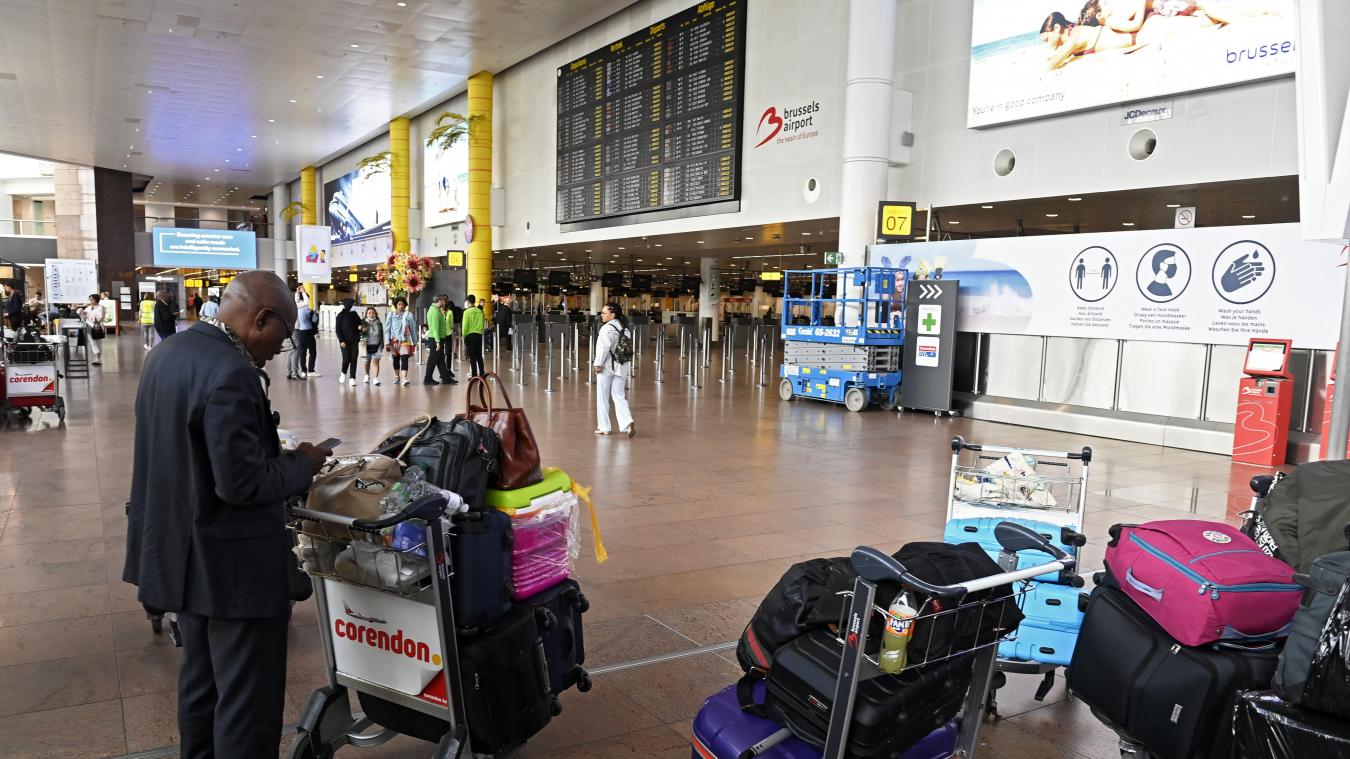 <p>Ein Blick in die Eingangshalle des Brussels Airports.</p>