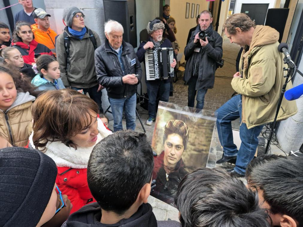 <p>80 Jahre nach Auschwitz-Befreiung: Brüssel verlegtneue Stolpersteine</p>
