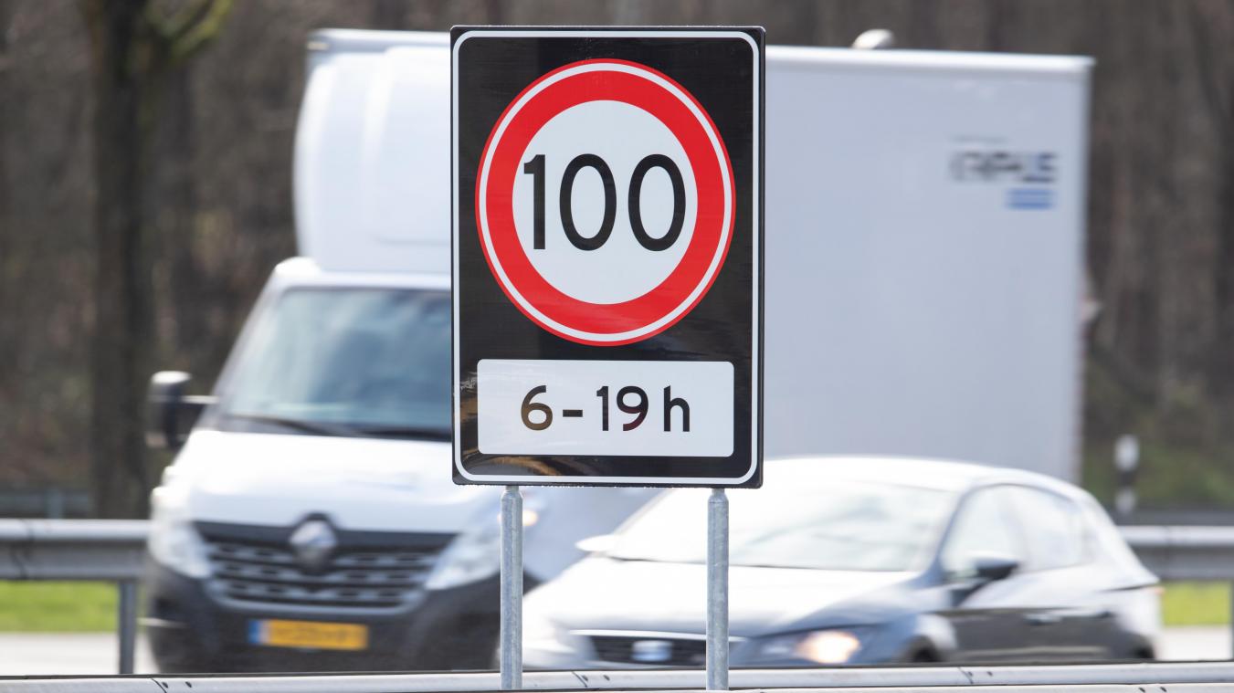 <p>Nach Norwegen und Zypern haben auch die Niederlande vor einigen Jahren Tempo 100 als Höchstgeschwindigkeit auf allen ihren Autobahnen eingeführt. Zieht Belgien nun nach?</p>