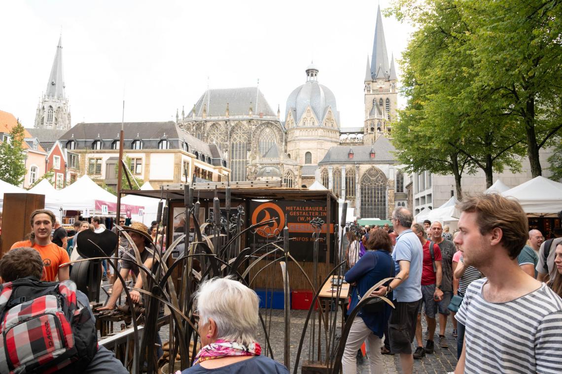 <p>Europamarkt am 6. und 7. September rund um Dom und Rathaus in Aachen</p>