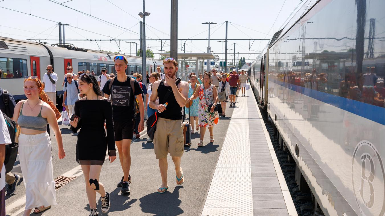 <p>Hitze und Ferien: SNCB erhöht Zugfrequenz nach Ostende und Blankenberge</p>
