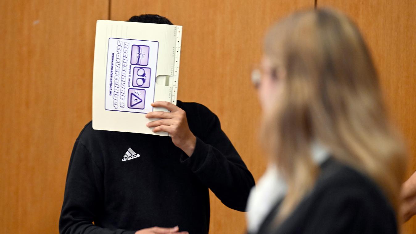 <p>Dem Angeklagten wurde vorgeworfen, im November 2024 in der Flüchtlingsunterkunft in Schleiden-Vogelsang Feuer gelegt zu haben, um seine Verlegung in eine andere Unterkunft zu erreichen. Nun wurde er für schuldig befunden.</p>