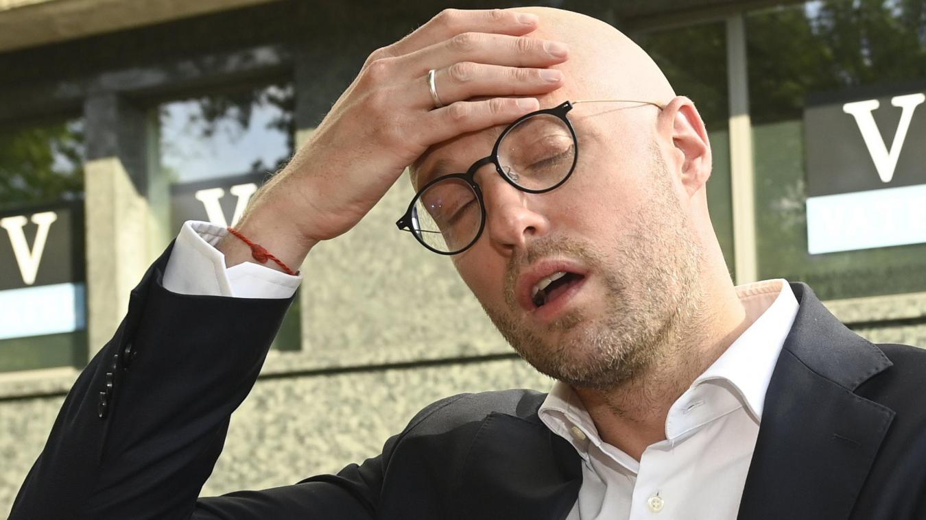 <p>Erschöpft: Regierungsbildner David Leisterh (MR) warf das Handtuch.</p>
