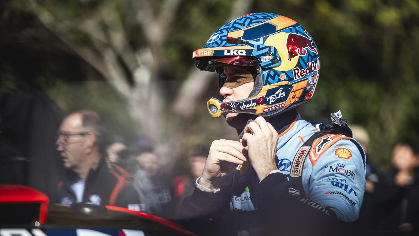 <p>Die Mannschaft Neuville-Wydaeghe (Hyundai) bei der Japan-Rallye 2025.</p>