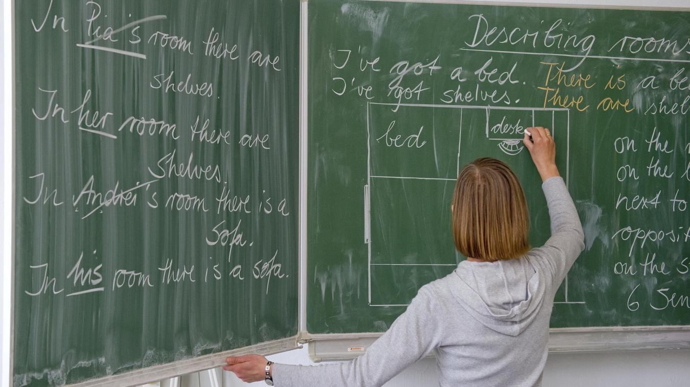 <p>Immer wieder kehren pensionierte Lehrkräfte in den Unterricht zurück, um den Lehrermangel abzufedern. Manche stoßen dabei auf unerwartete Steuerprobleme.</p>