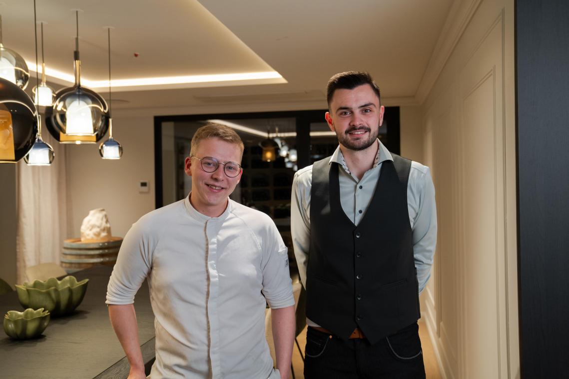 <p>Dominique Mennicken (links) und Marc Reinartz freuen sich auf das gemeinsame Abenteuer im Manoir Kasselslay.</p>