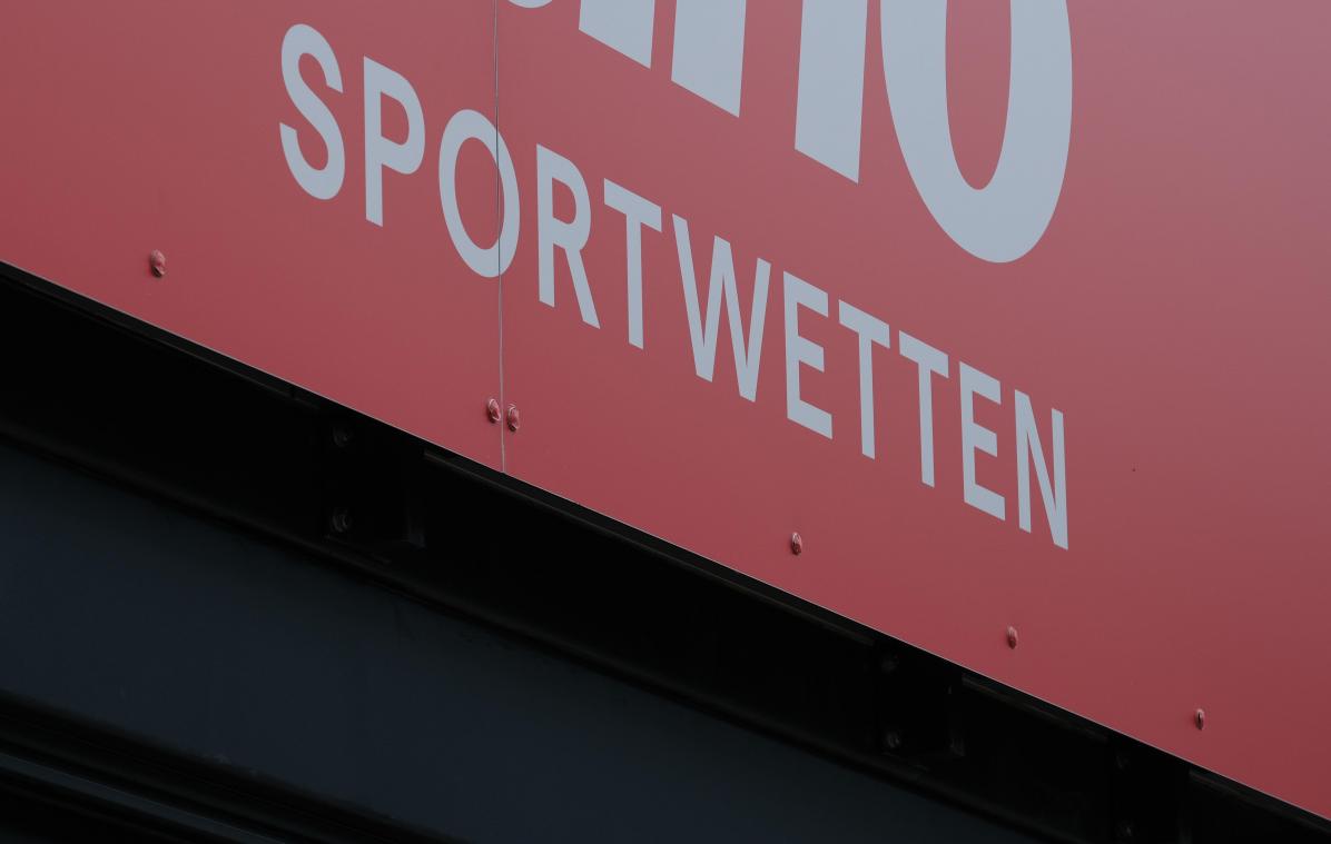 <p>Nach anfänglichen Gewinnen bei Sportwetten hatte der Student eine Sucht entwickelt.</p>