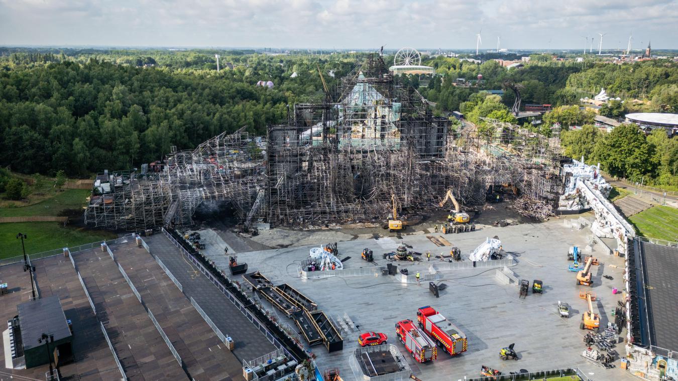 <p>Vier Monate nach dem Großbrand, der im Sommer das Hauptpodium von Tomorrowland zerstörte, bleibt die Ursache weiterhin unklar.</p>
