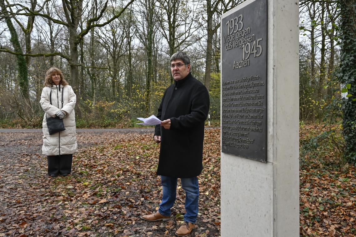<p>Mario Pitz und Dr. Beate Blüggel erinnerten an die Gräueltaten der NS-Zeit.</p>
