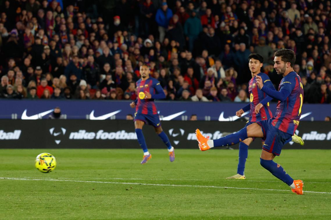 <p>Barcelonas Ferran Torres trifft zum 4:0.</p>