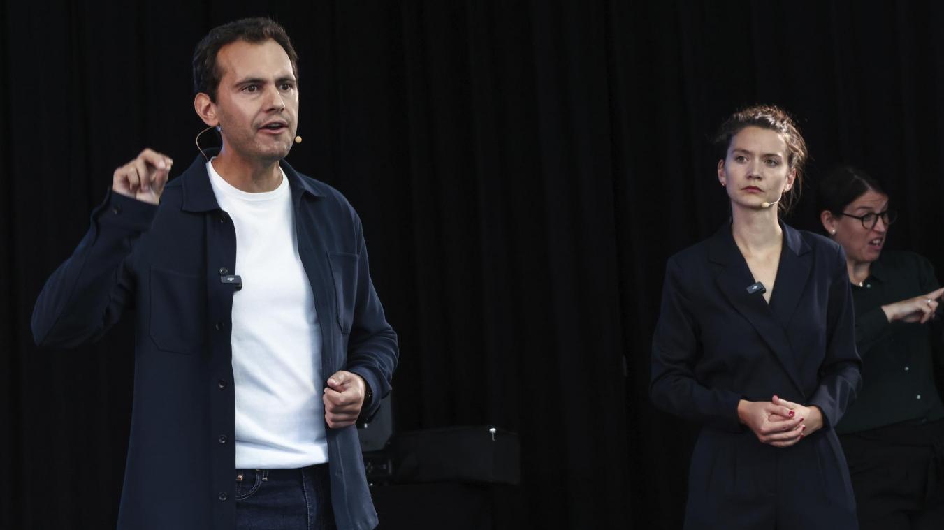 <p>Samuel Cogolati und Marie Lecocq bei einem Parteikongress Ende August</p>