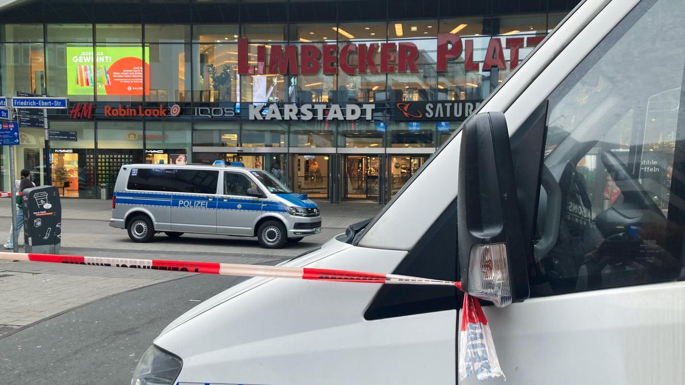 <p>Razzien nach Bombendrohungen gegen Schulen und Bahnhöfe</p>

