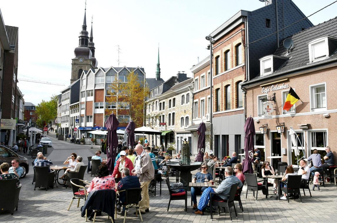 <p>Gastronomie und Shopping sind die hauptsächlichen Beweggründe für einen Besuch in Eupen. Viele Besucher verbinden diese Aktivitäten auch miteinander.</p>