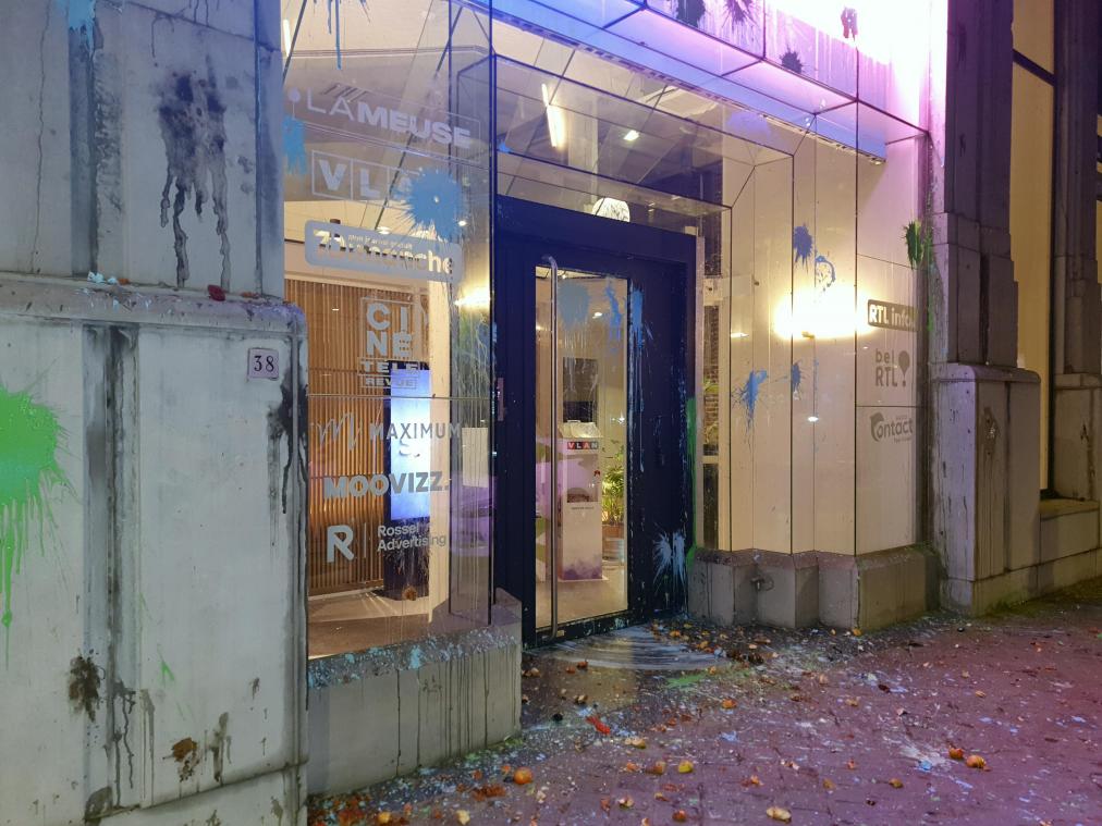 <p>Unter anderem wurde das Gebäude von Sudinfo angegriffen.</p>