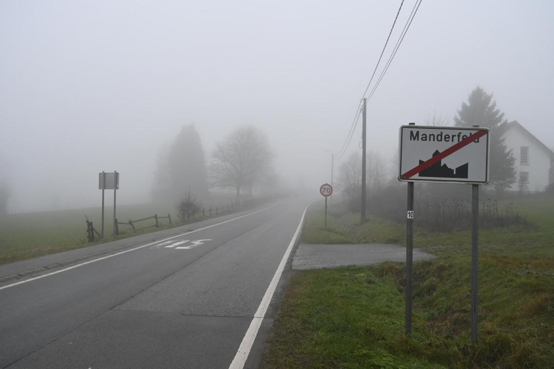 <p>„Zum Biert“ in Manderfeld, auf der Regionalstraße N 626, wird die geschlossene Ortschaft ausgedehnt.</p>