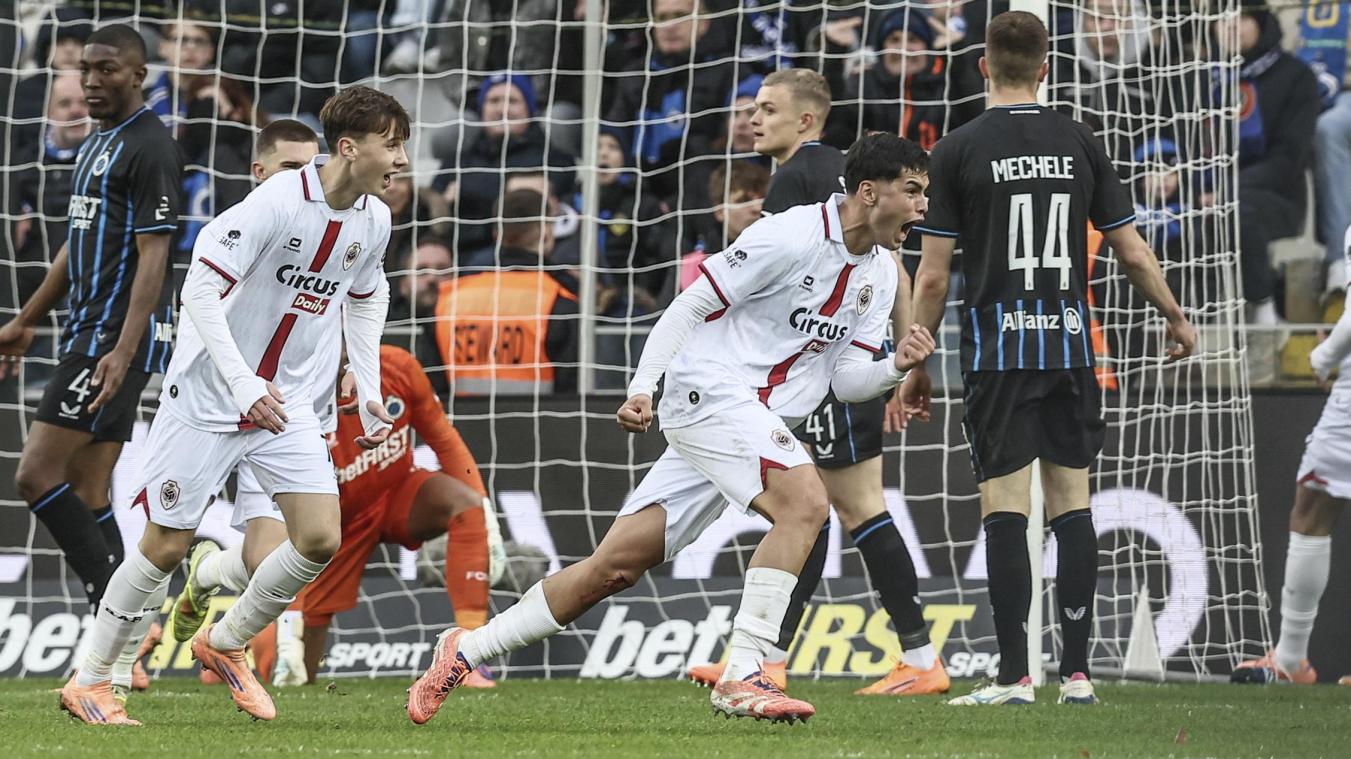 <p>Big Points für den FC Antwerp: Der kriselnde Klub feierte einen wichtigen Sieg bei Club Brügge.</p>