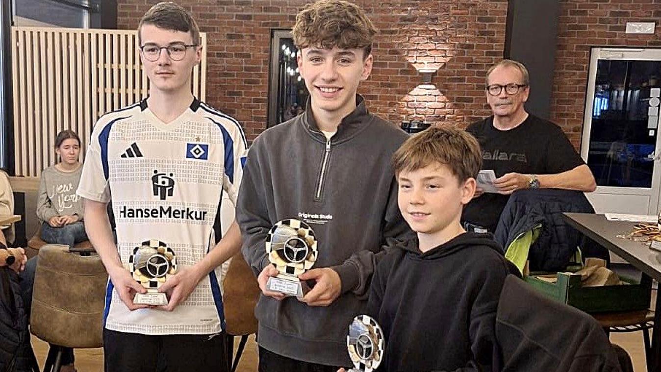 <p>Einstieg in den Motorsport: Gewinner des Juniorcups wurden ausgezeichnet</p>

