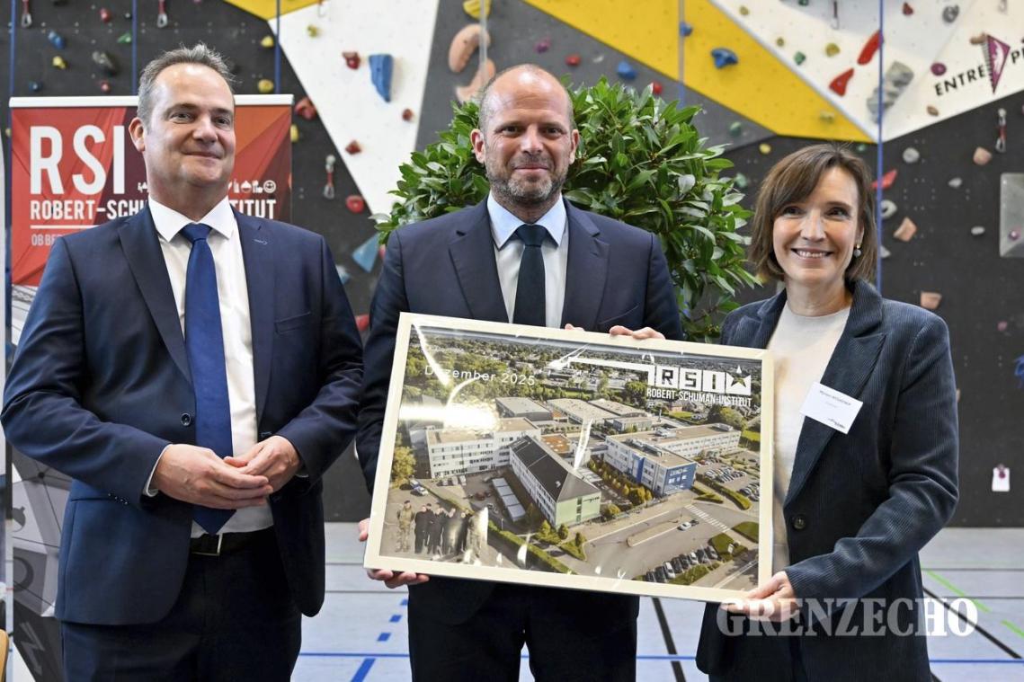 <p>Verteidigungsminister Theo Francken in Eupen</p>
