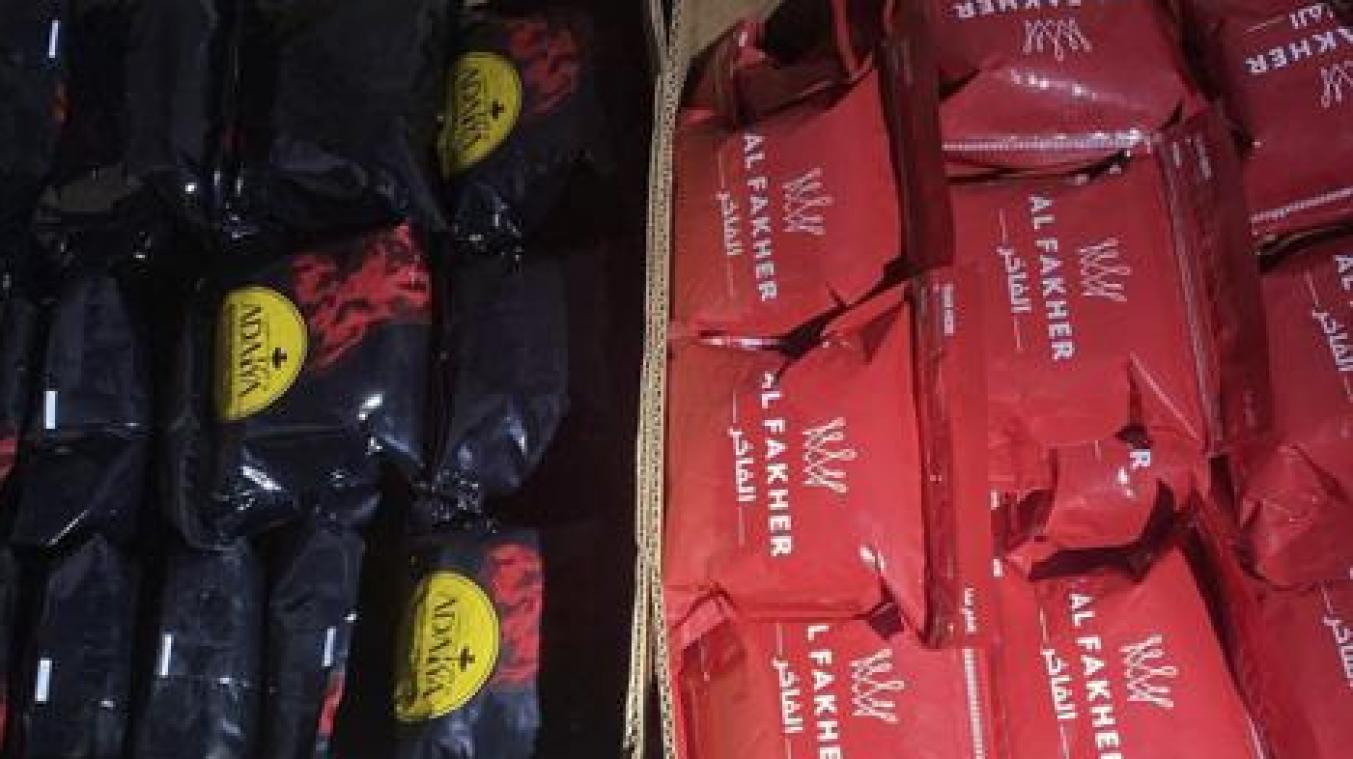 <p>Den Ermittlern zufolge kaufte die Gruppe mehr als 33 Tonnen Rohtabak und stellte daraus rund 200 Tonnen fertigen Shisha-Tabak her. Der finanzielle Schaden wird auf rund 78 Millionen Euro geschätzt.</p>