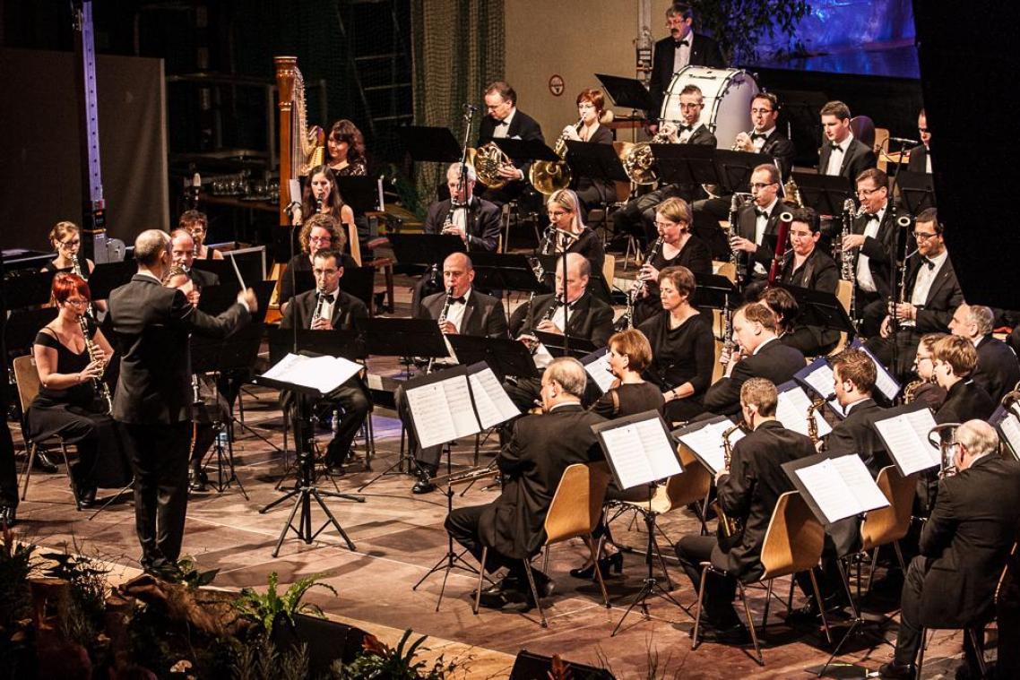 <p>Etwa 70 Musiker gehören zum Harmonieorchester Eupen. Dirgent ist seit über 25 Jahren Frédéric Collinet.</p>