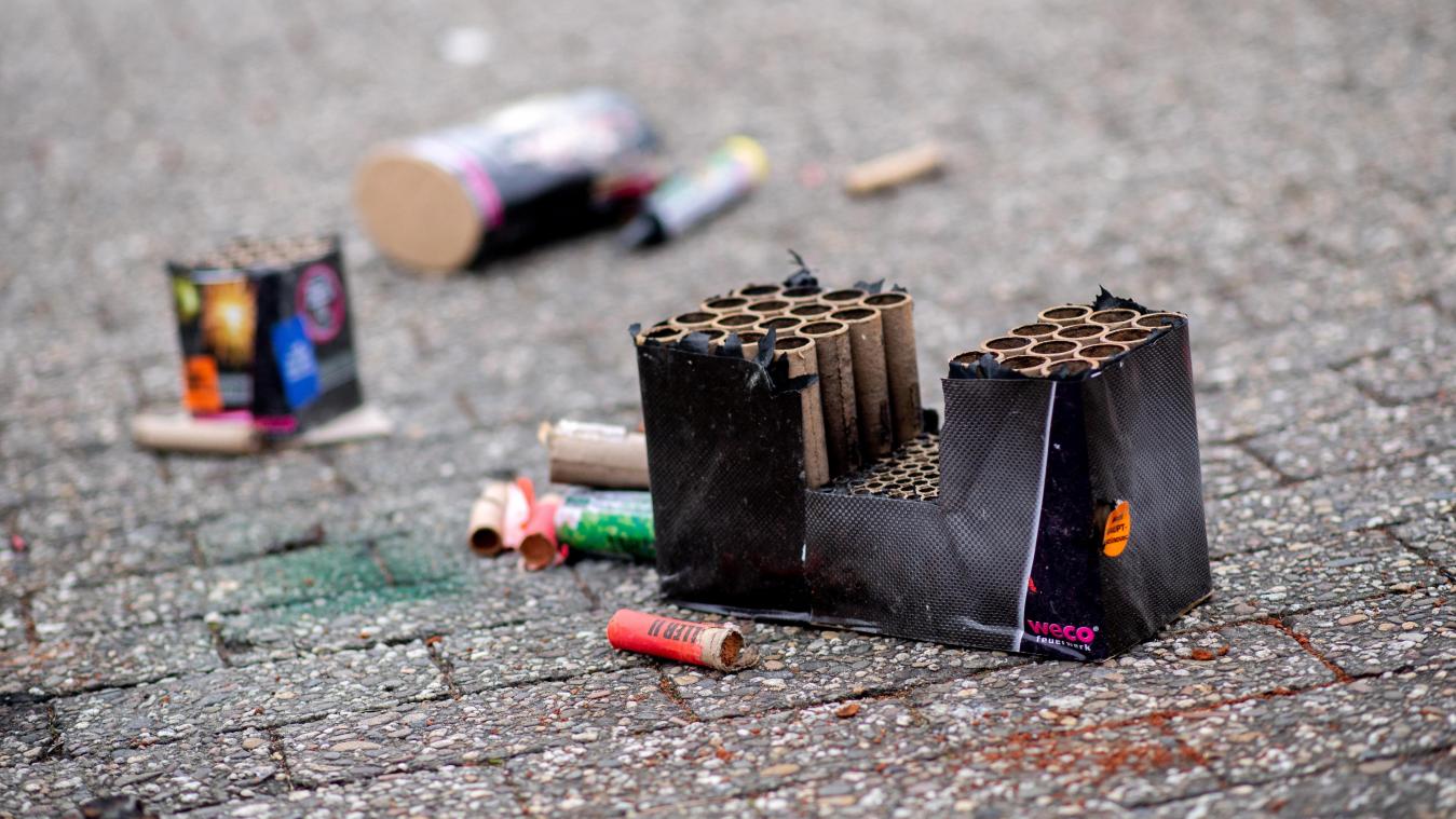 <p>Reste von Feuerwerk aus der Silvesternacht: Die Stadt Verviers will den Verkauf von Feuerwerk stärker kontrollieren. „Wir werden unangekündigte Kontrollen in Geschäften durchführen“, kündigte Bürgermeister Maxime Degey an.</p>