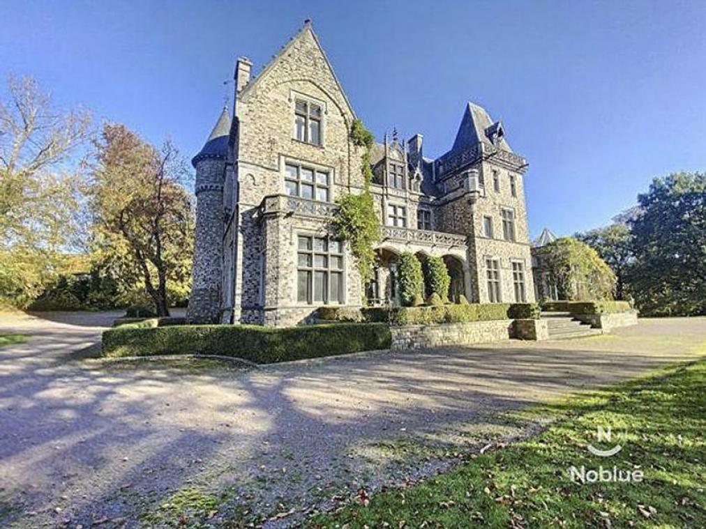 <p>Das Château Peltzer hat einen neuen Besitzer.</p>