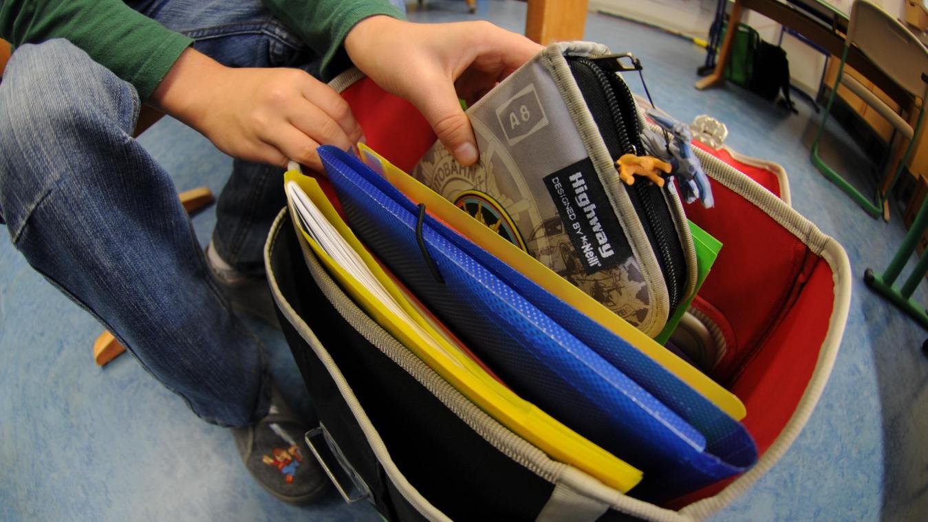 <p>Die DG zahlt den Schulbonus ein letztes Mal aus.</p>