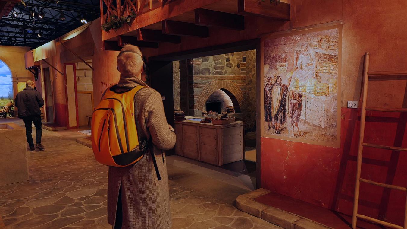 <p>Wer durch „Retour à Pompeii“ geht, fühlt sich weniger wie ein Besucher einer Ausstellung, sondern eher wie ein Zeitreisender.</p>