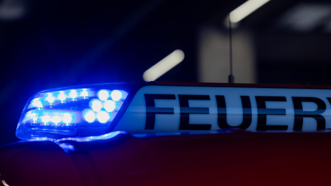 <p>Brand bei Recydel in Wandre: Feuerwehr mit Großaufgebot im Einsatz</p>