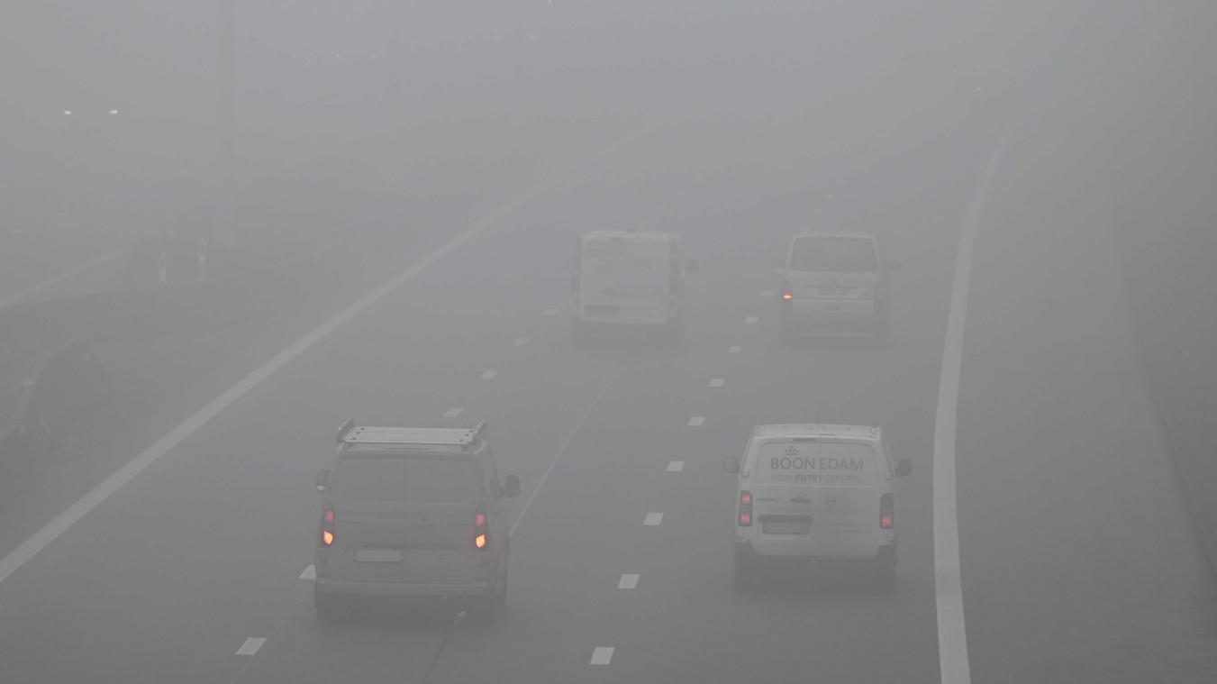 <p>Trübes Winterwetter: Nebel, Glätte und vereinzelte Schneeflocken</p>

