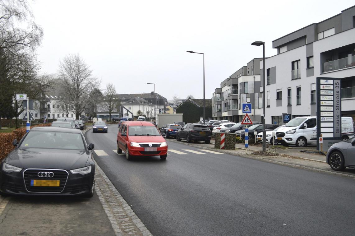 <p>Unter den Grenzpendlern, die täglich zur Arbeit ins Großherzogtum (unser Foto aus Weiswampach) fahren, befindet sich ein immer größerer Anteil luxemburgischer Staatsangehöriger, die sich im grenznahen Ausland niedergelassen haben.</p>