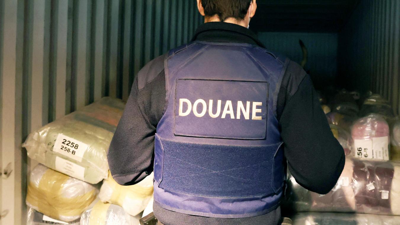 <p>Im Hafen von Antwerpen hat der Zoll in einem Container aus Kanada knapp eine Tonne Cannabis entdeckt.</p>