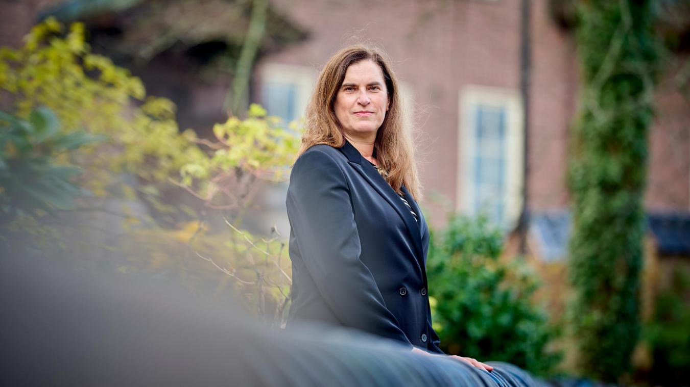 <p>Die gebürtige Belgierin Ellen Moons tritt zum Jahreswechsel als erste Frau in der Geschichte der Königlich-Schwedischen Akademie der Wissenschaften (KVA) den Posten als Generalsekretärin an.</p>