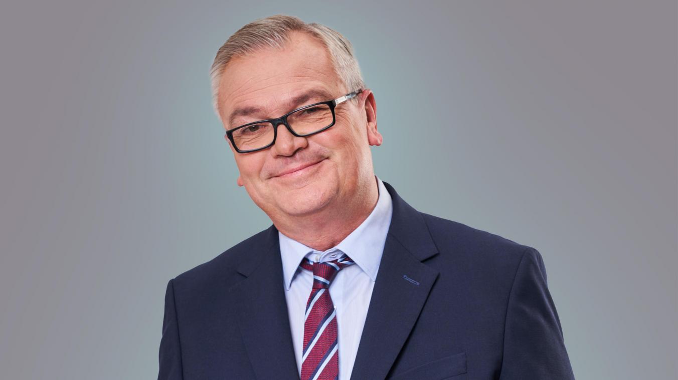 <p>Jürgen B. Hausmann muss pausieren.</p>