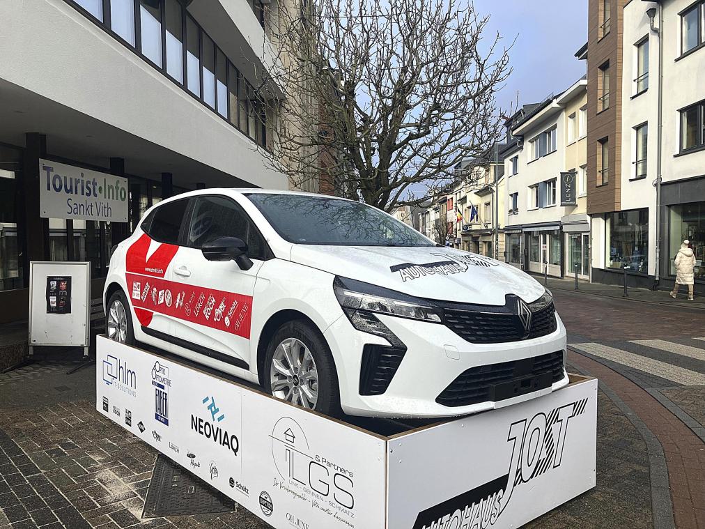 <p>Bei der Weihnachtsverlosung der Fördergemeinschaft werden immer mehr Lose auf digitalem Weg eingereicht. Der Hauptpreis, ein Renault Clio, ging in diesem Jahr an Karin Küches aus Montenau.</p>