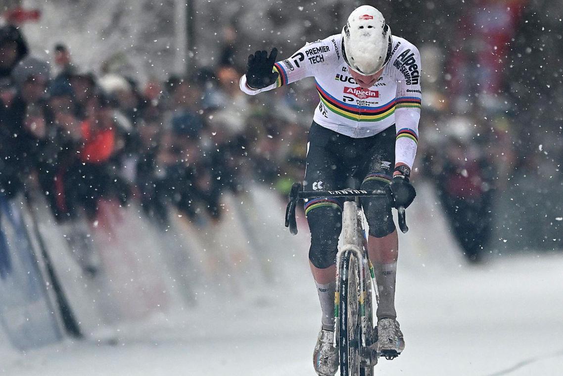 <p>Mathieu Van Der Poel von Alpecin-Deceuninck während der 5. Etappe des Zilvermeercross Exact Cross 2026</p>